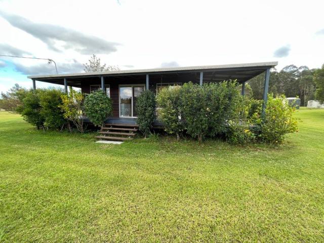 CHARMING COUNTRY COTTAGE PERFECT FOR SINGLES