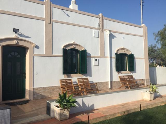 Charming Country House 10 km to the Beach