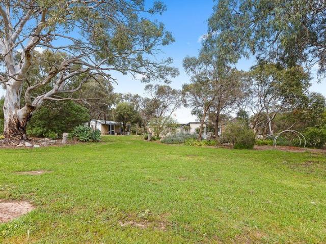 Charming Country Living Close to Some of the Eyre Peninsula's Best Beaches