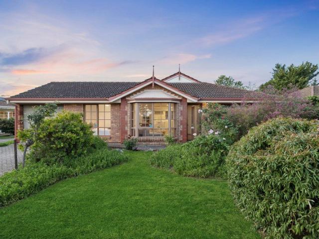 Charming Courtyard Living in a Prime Coastal Location