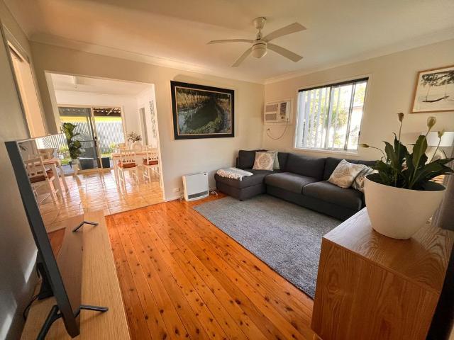 CHARMING CULBURRA BEACH COTTAGE