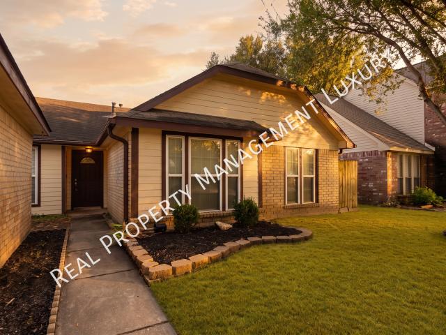 Charming Cypress Home With Spacious Living and Flexible Floor Plan