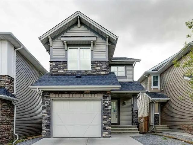 Charming Detached Home for Rent in Family Friendly Nolan Hill!