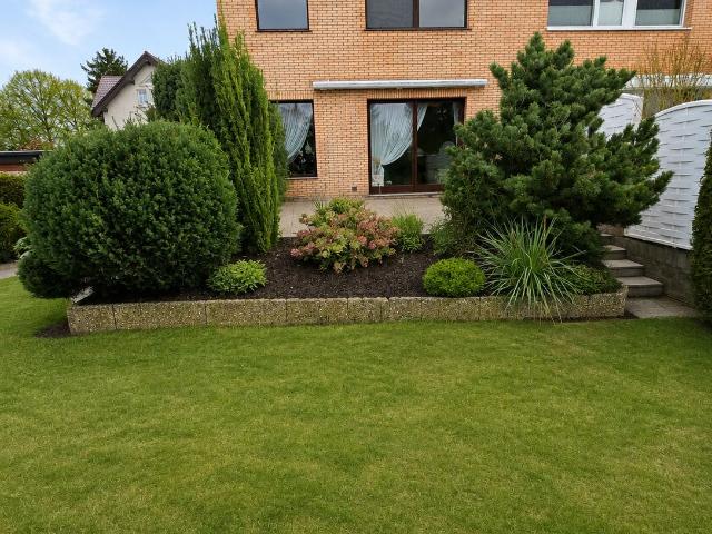 Charming detached house with garden near the lake – Berlin Tegel