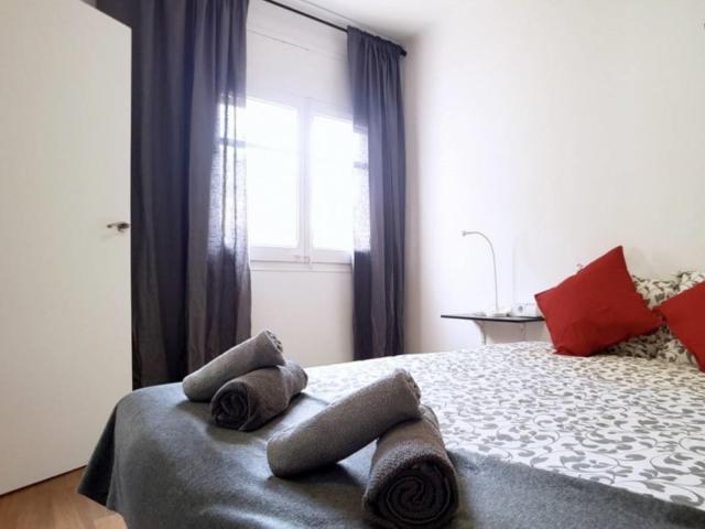Charming double bedroom in L'Hospitalet de Llobregat