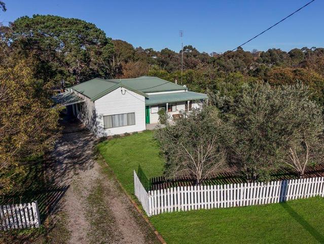 Charming Dunkeld Cottage In Peaceful Natural Setting