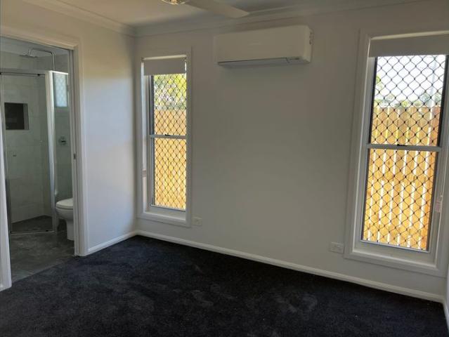 CHARMING DUPLEX IN CONVENIENT LOCATION