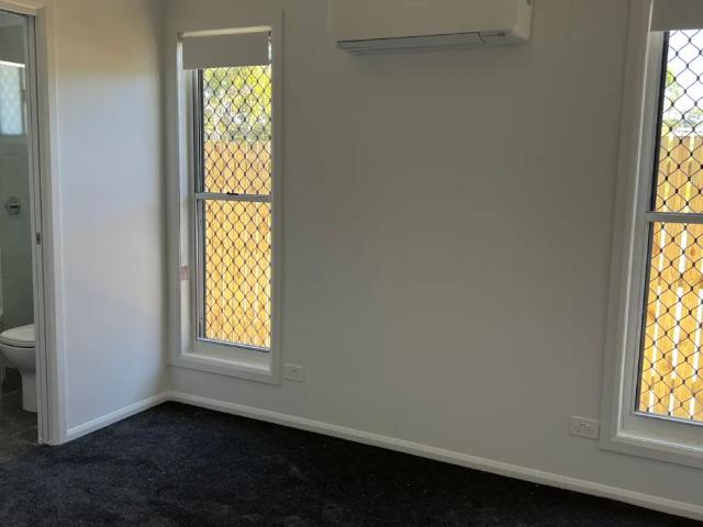 CHARMING DUPLEX IN CONVENIENT LOCATION