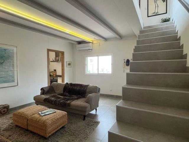 Charming Duplex with Two Terraces, Cathedral and Sea Views â€“ Santa Catalina, Palma