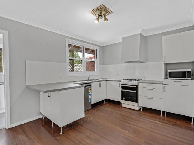 Charming duplex with character & convenience