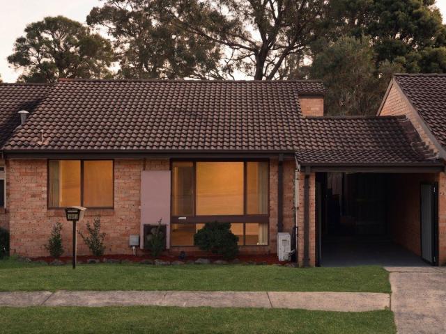 Charming Duplex with Spacious Backyard and Modern Layout
