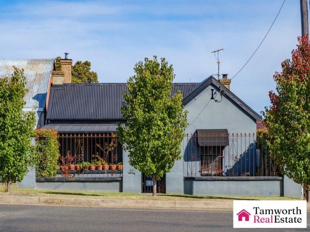 Charming East Tamworth Cottage Full of Warmth, Character & Style