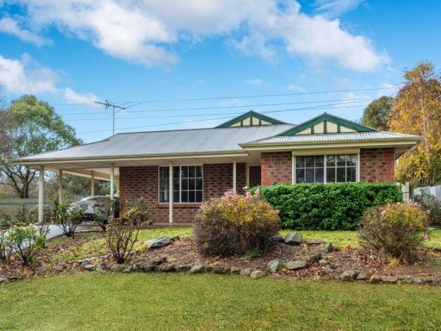 Charming, easy care and convenient family friendly living