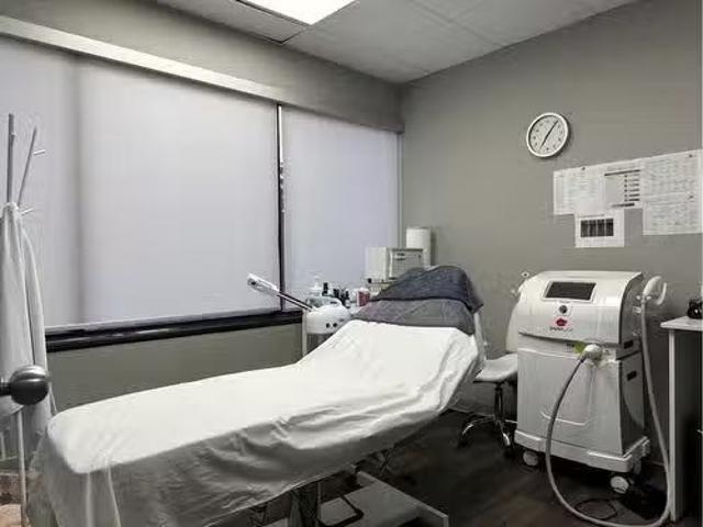 Rental! Edmonton, AB, None commercial for sale or for lease.