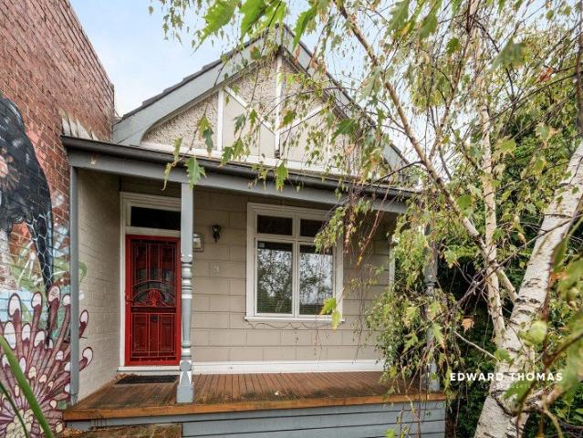 Charming Edwardian with Scope in Prime Kensington Pocket