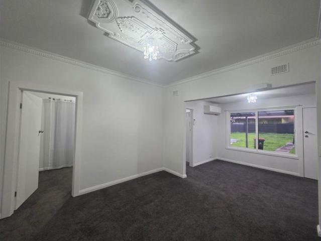 Charming Enfield Gem Comfort, Convenience & Easy Living