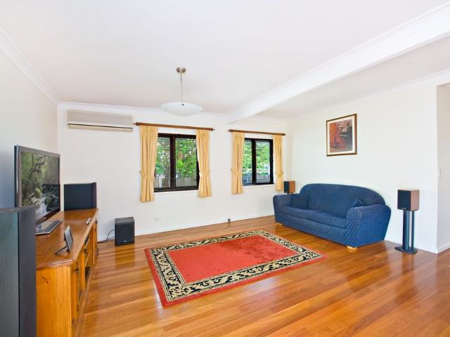 Beachside Family Home in a Prime Location