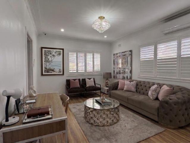 CHARMING FAMILY HOME WITH AMPLE OFF STREET PARKING!