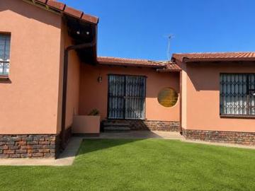 charming family home with space, com.