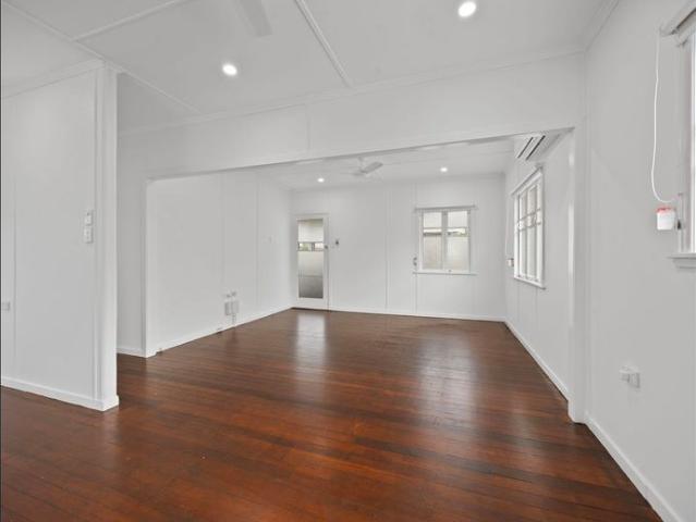 Charming Family Home with Spacious Backyard!