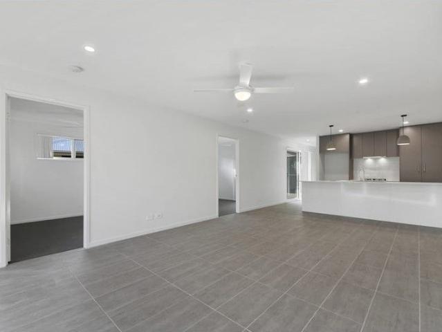 Charming Family Home at 82 Blackberry Way, Ripley!