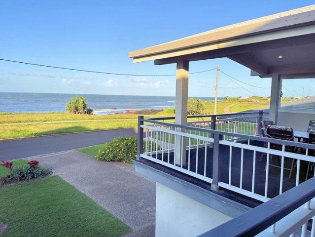 CHARMING FAMILY HOME. DIRECT OCEAN, STROLL TO SANDY BEACHES AN IDEAL ENVIRONMENT