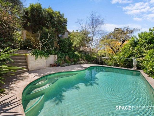 Charming Family Home in Taringa