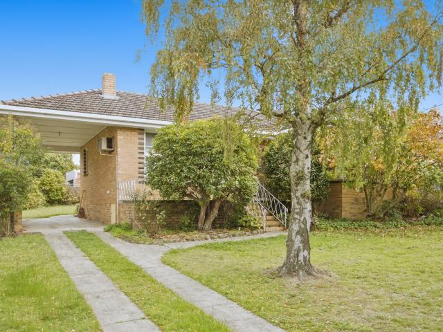 Charming Family Home in the East Doncaster Secondary College Zone