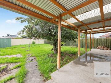 Charming Family Home in the Heart of Deer Park