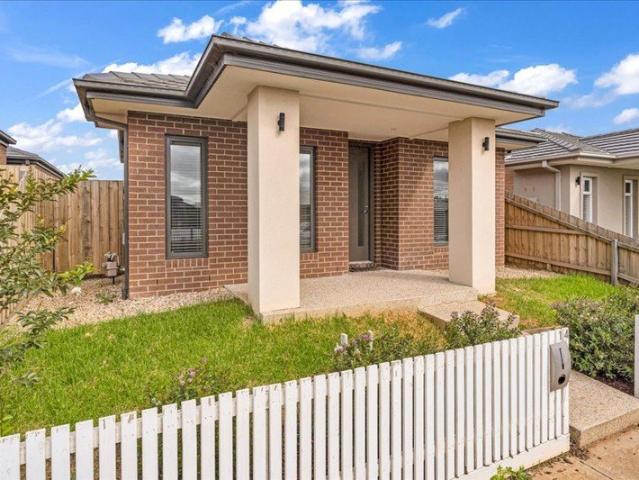 Charming Family Home in the Heart of Eynesbury