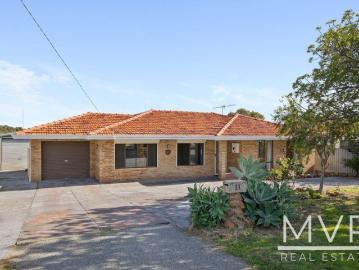 Charming Family Home in a Convenient Location!