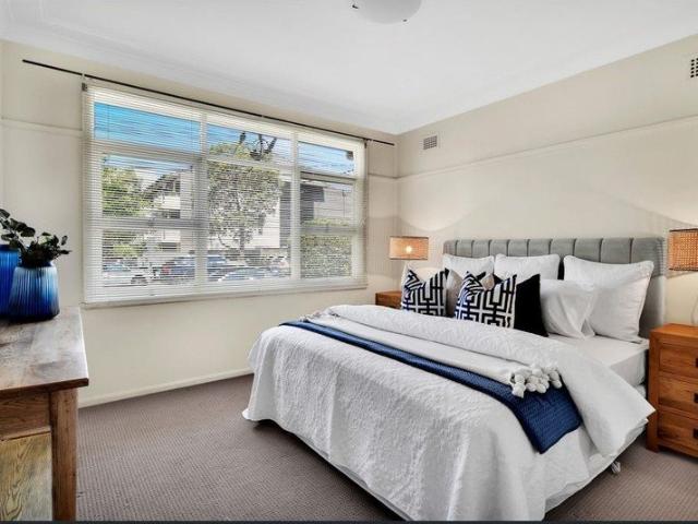 CHARMING FAMILY HOME IN A CONVENIENT LOCATION