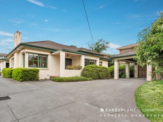 Charming Family Home in a Convenient Location!