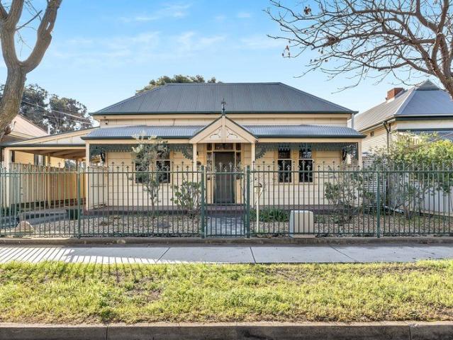 Charming Family Home in a Convenient Rosewater Location