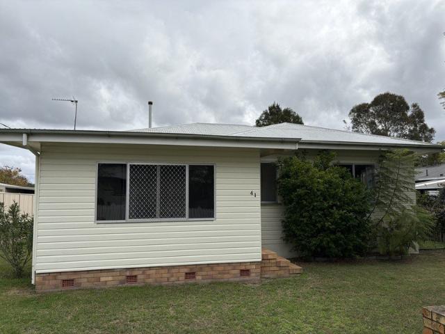 Charming Family Home in a Convenient Warwick Location