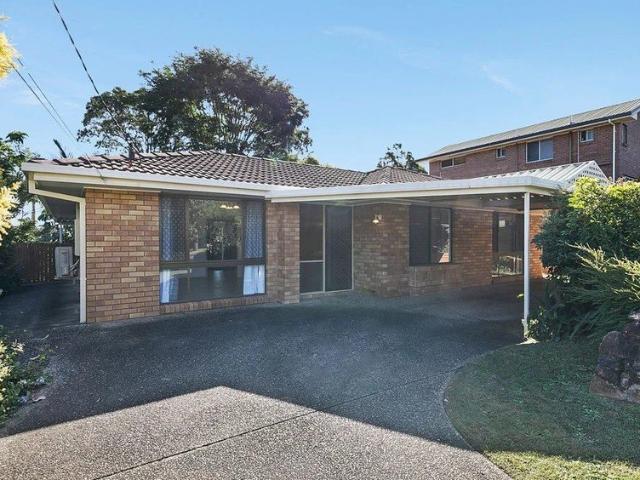 Charming Family Home in a Peaceful Cul de Sac