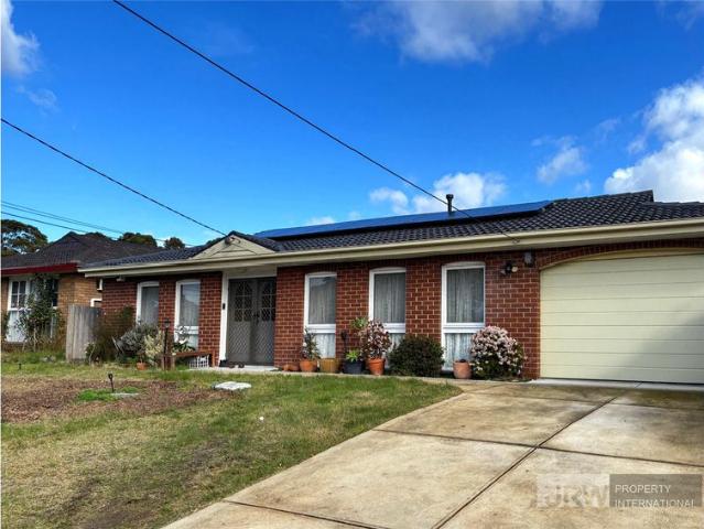 Charming Family Home in a Prime Glen Waverley Locale