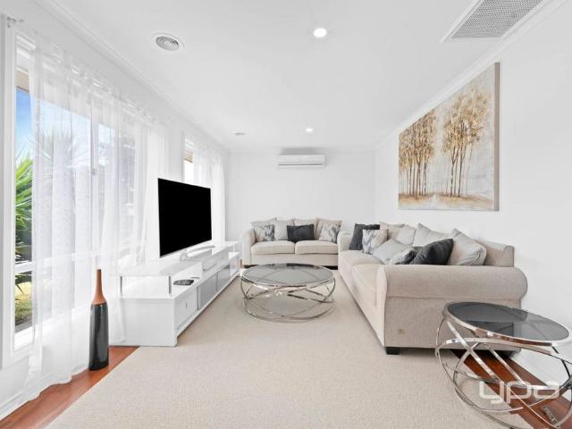 CHARMING FAMILY HOME IN A PRIME LOCATION