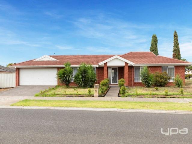 CHARMING FAMILY HOME IN A PRIME LOCATION