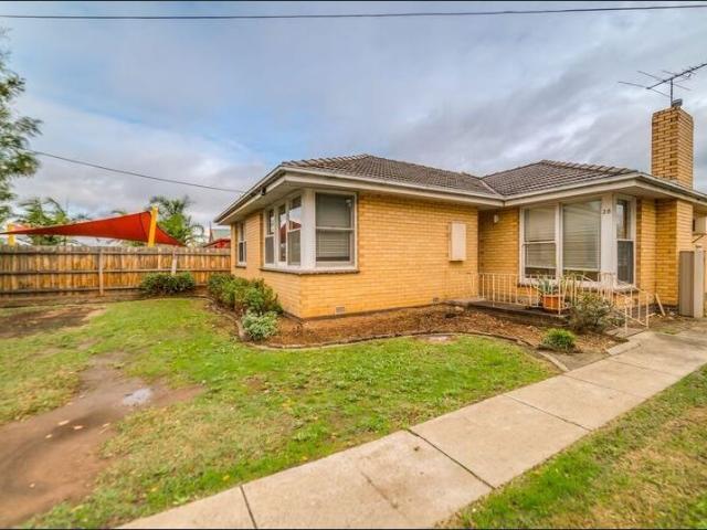 Charming Family Home in a Prime Ringwood Location