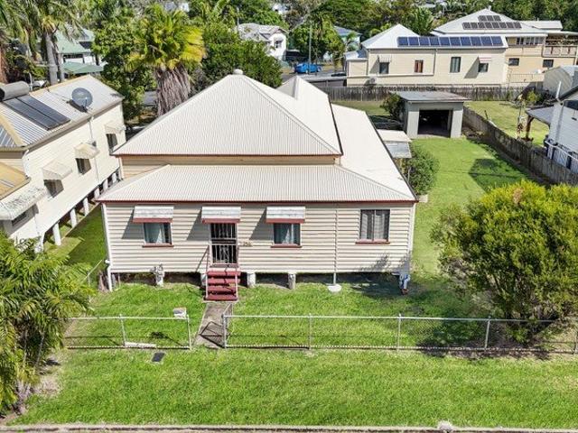 Charming Family Home in Central Location 256 West Street Depot Hill