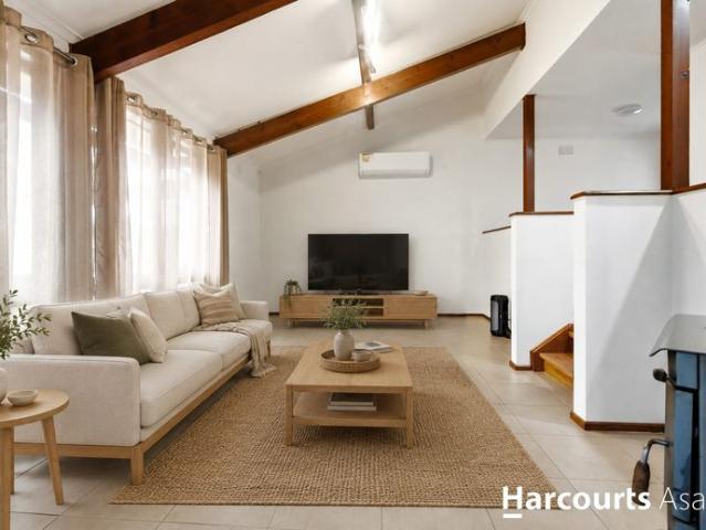 Charming Family Home in Endeavour Hills