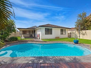 Tuggerah Lake, Jilliby, Wyong Region, Snapper Island