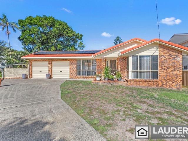 Charming Family Home in Manning Point
