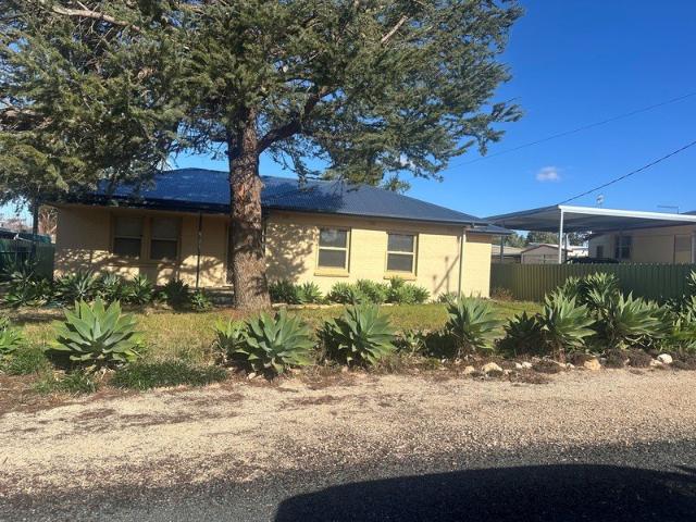 Charming Family Home in Moorook