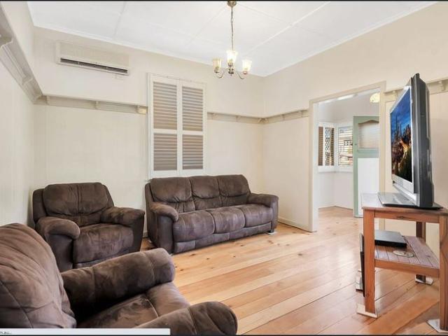 Charming Family Home in Newtown