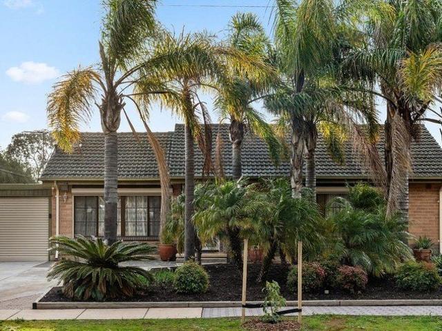 Charming Family Home in Parafield Gardens