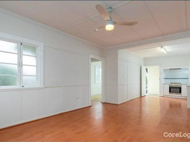 Charming Family Home in Prime Keperra Location!