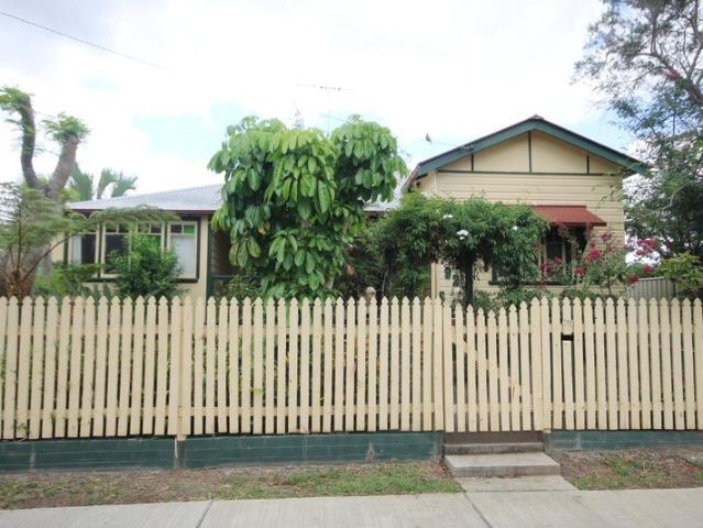 CHARMING FAMILY HOME IN PRIME LOCATION