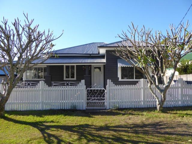 Charming Family Home in Prime Maclean Location